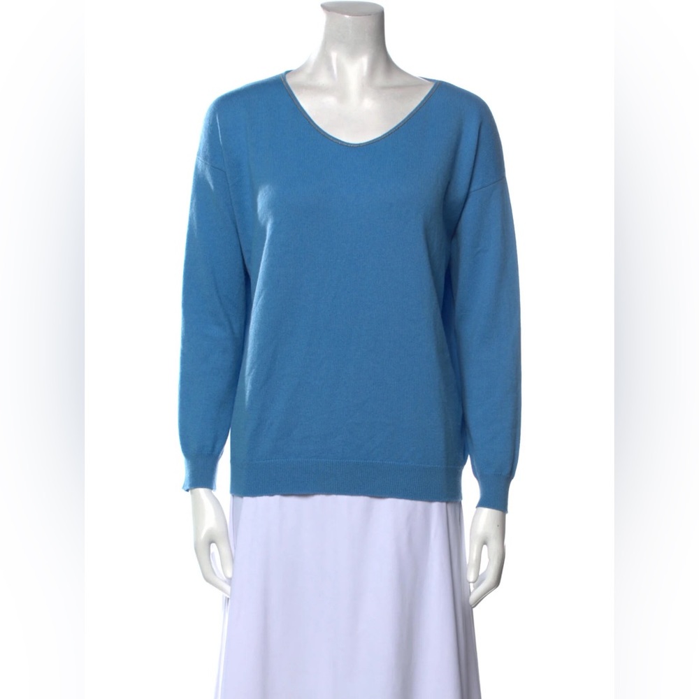 BRUNELLO CUCINELLI
Cashmere Scoop Neck Sweater Size M 100% cashmere Blue Colour